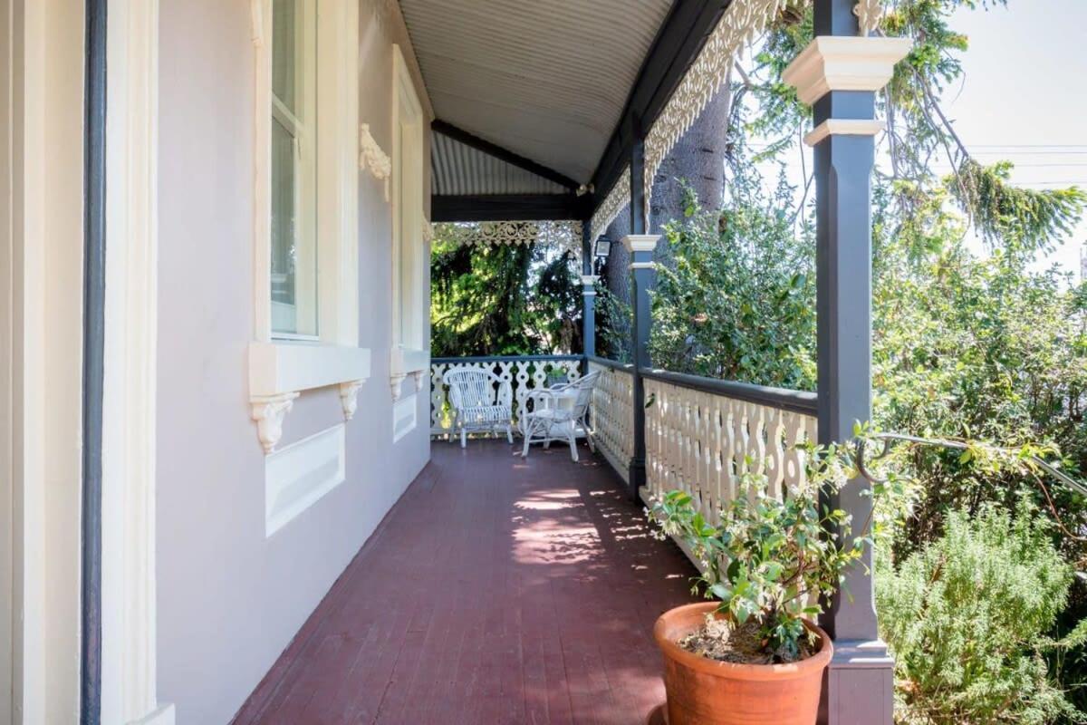 Charming On Charles Villa Launceston Exterior foto