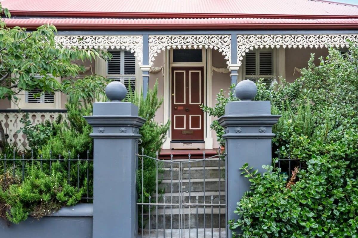 Charming On Charles Villa Launceston Exterior foto